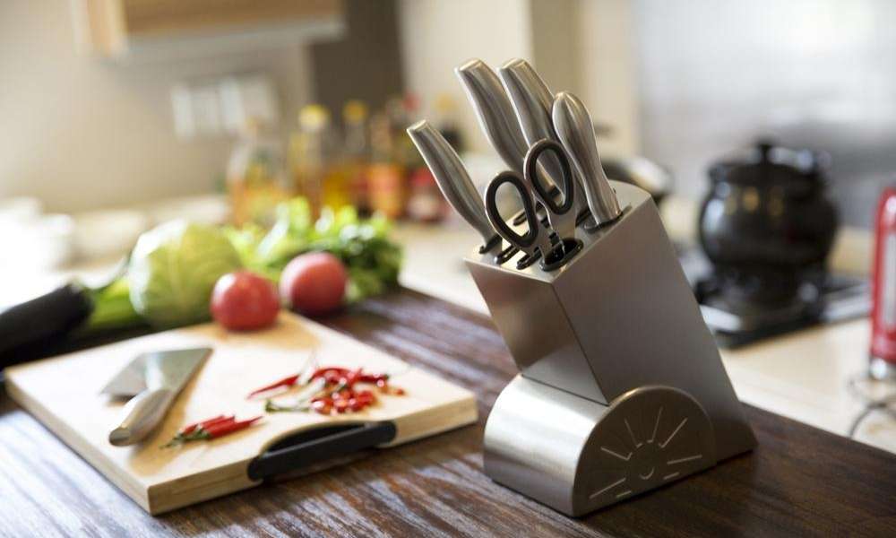 essential kitchen knives