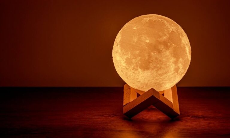 Types of Moon Lamp