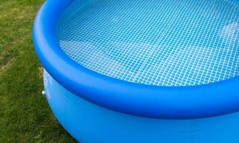 maintain an inflatable pool